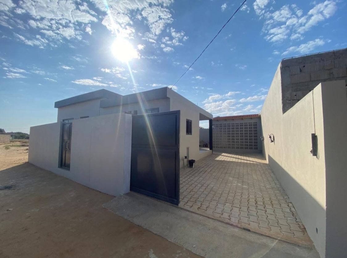 Apartamento Tipo 2 + Anexo T1 - Bairro da Mozal