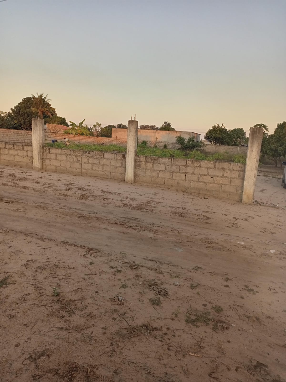 Terreno para Trespasse em Tchumene 2 – Matola, Província de Maputo
