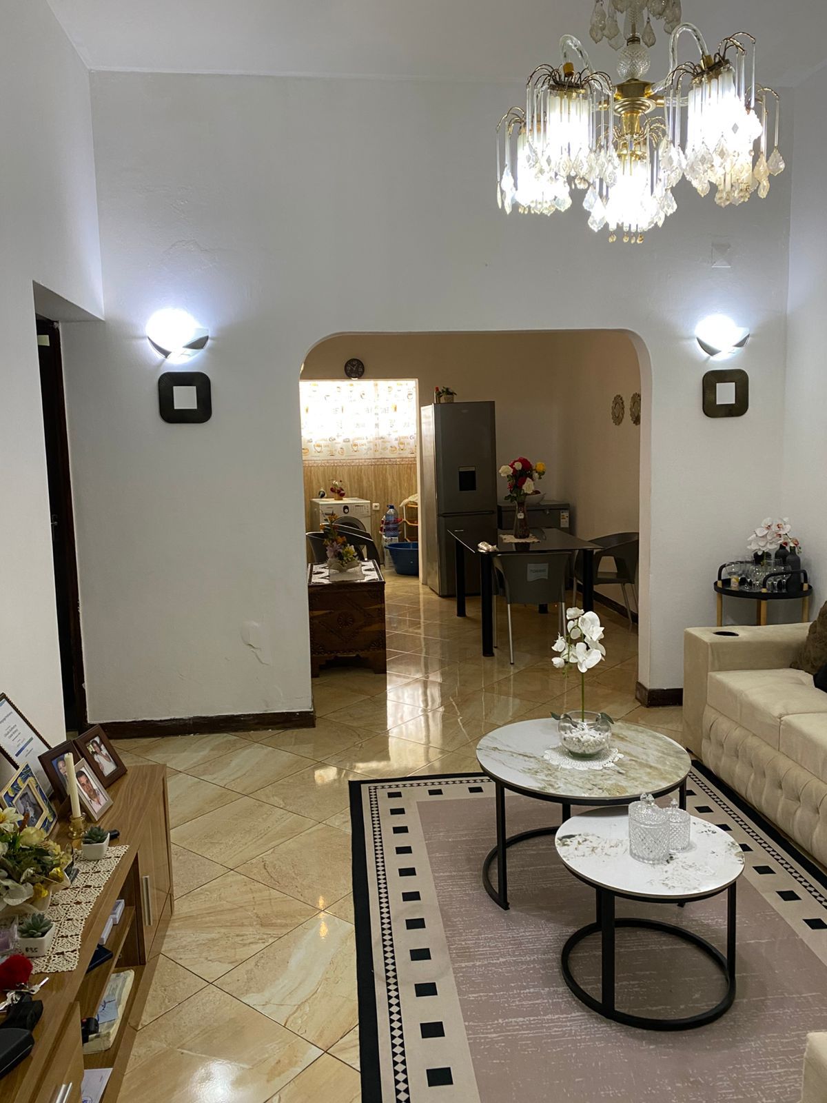 Apartamento (Germinado) Tipo 3 - Bairro do Aeroporto - Rua da Forjadora - a 70 metros da Av. Angola - Maputo