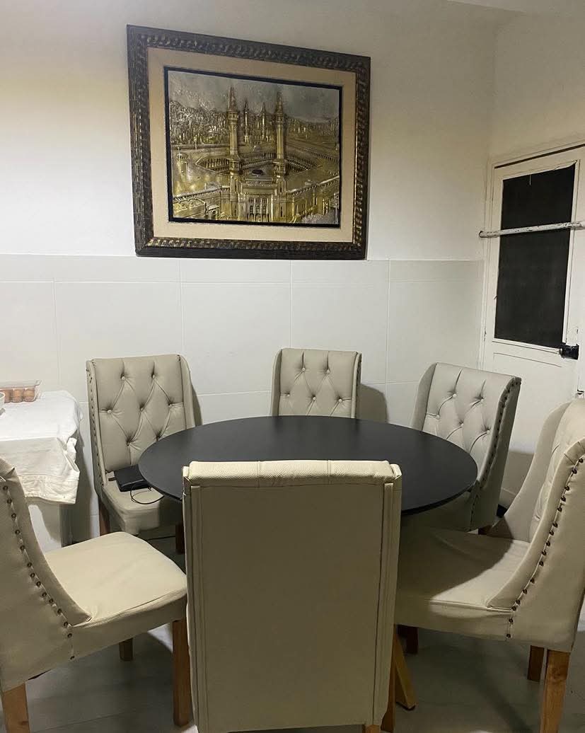 Apartamento Tipo 2 (Rés do chão) - Av. 24 de Julho - Zona da Versalhes - Próximo ao Quartel - Cidade de Maputo.